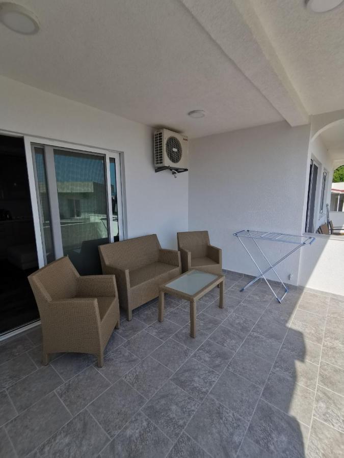 Holiday Home Kalicanin Bar Ngoại thất bức ảnh
