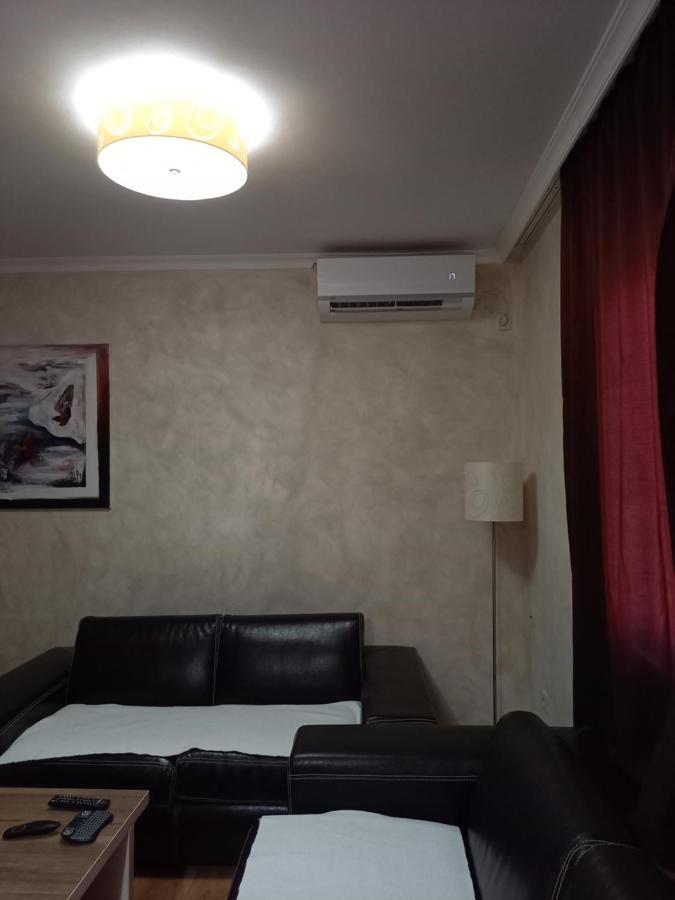 Holiday Home Kalicanin Bar Ngoại thất bức ảnh