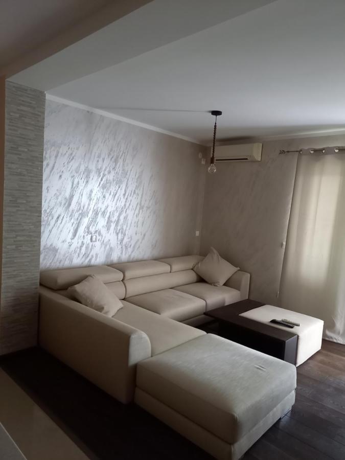 Holiday Home Kalicanin Bar Ngoại thất bức ảnh