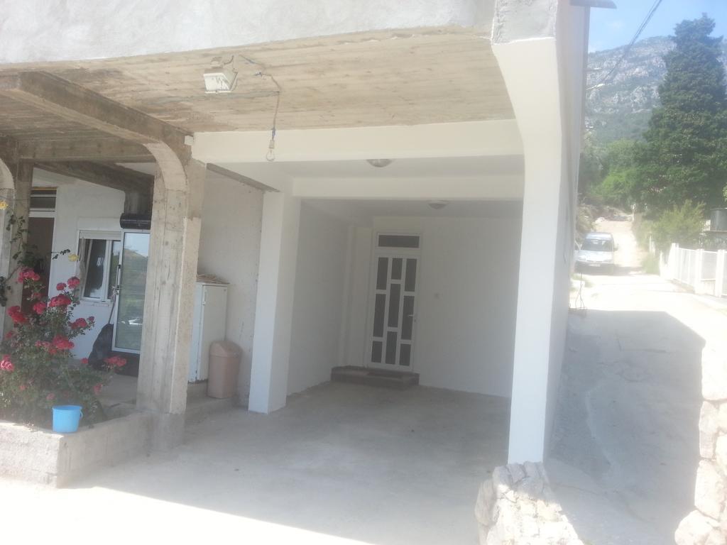 Holiday Home Kalicanin Bar Ngoại thất bức ảnh